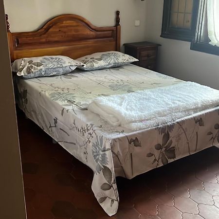 ホテル Hostal Sabor Fusion La Pradera de Navalhorno エクステリア 写真